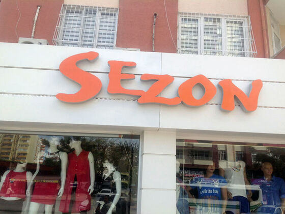 Mağaza vitrin ve cephe temizliği